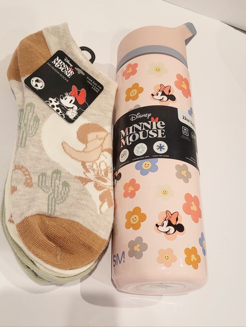 Disney Minnie Mouse Bundle - Picture 2 of 7